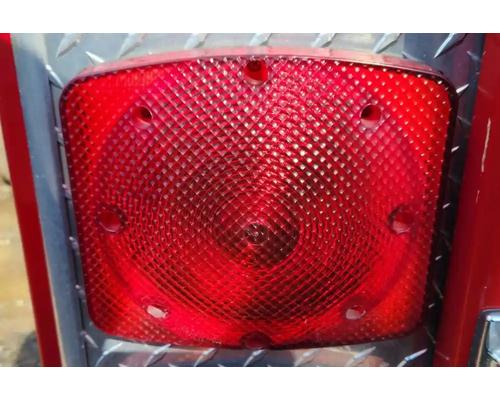 sutphen-fire-truck-tail-lamp #1377805