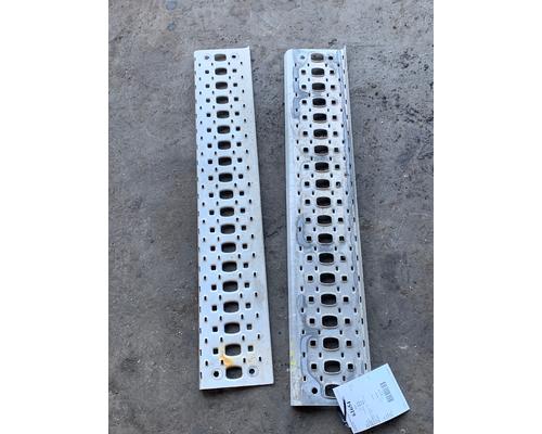 TRAILER Trailer Step