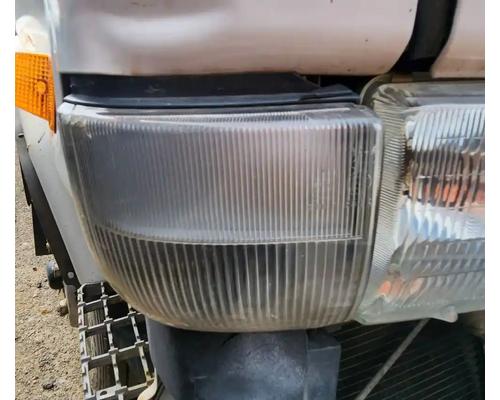 ud-nissan-ud1800cs-headlamp-assembly #1351088
