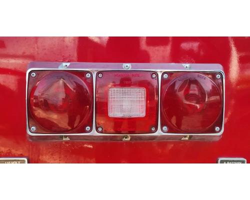 volvowhitegmc-wcs-tail-lamp #1353465