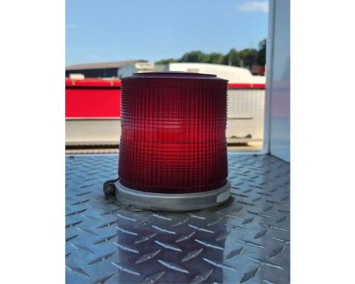 volvowhitegmc-wcs-tail-lamp #1353467