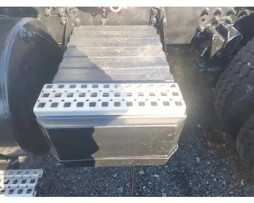 volvowhitegmc-wg64t-battery-box #1337414
