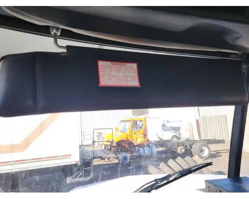 volvowhitegmc-wg64t-visor #1337459