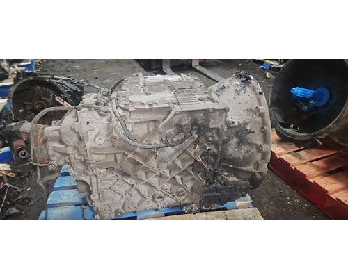 VOLVO ATO2612D Transmission Assembly