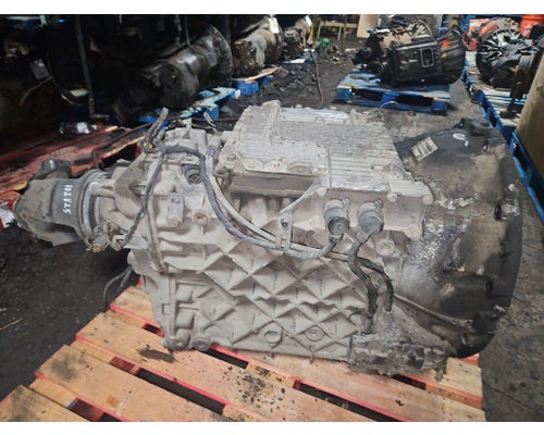 VOLVO ATO2612D Transmission Assembly
