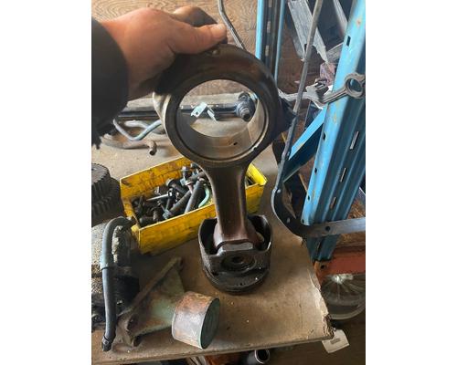 VOLVO D-13 Connecting Rod
