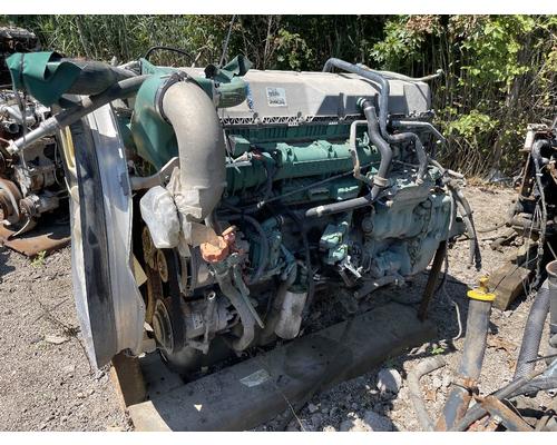 VOLVO D-13 Engine Assembly