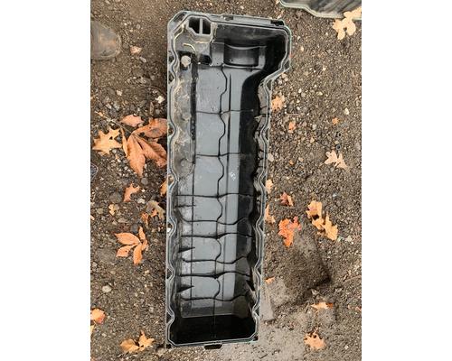 VOLVO D-13 Valve Cover