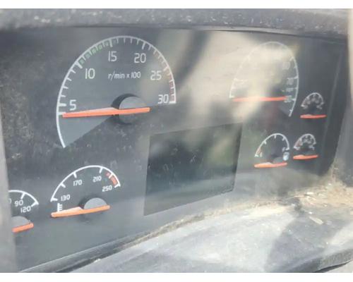  Volvo VHD Instrument Cluster #