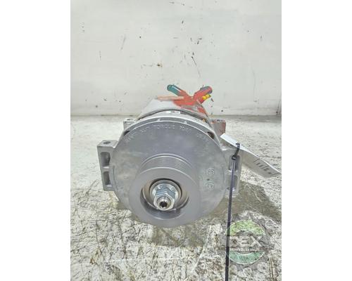 2025 VOLVO VNL440 Alternator
