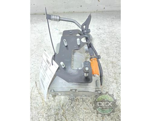 2025 VOLVO VNL440 Air Conditioner Compressor