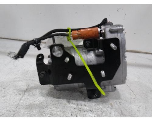 2025 VOLVO VNL640 Air Conditioner Compressor