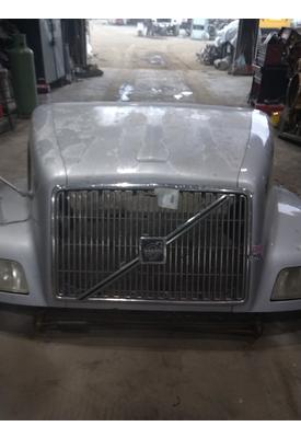 VOLVO VNL670 Hood