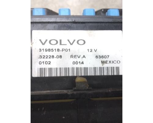 VOLVO VNL670 Instrument Cluster