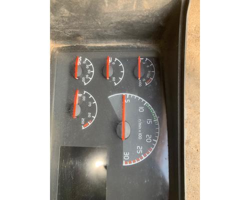 VOLVO VNL780 Instrument Cluster