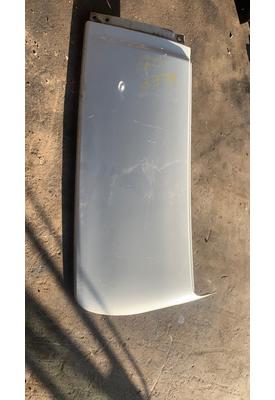 VOLVO VNL780 Side Fairing