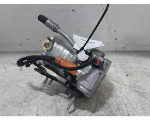 2025 VOLVO VNL840 Air Conditioner Compressor