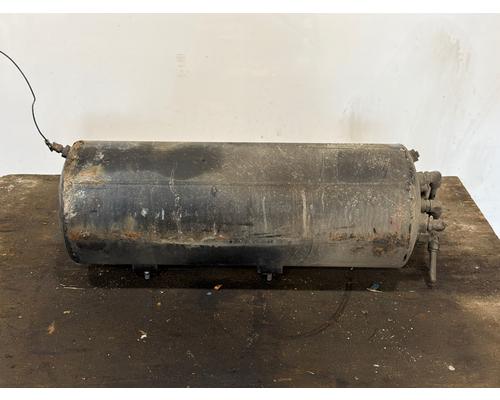 2016 VOLVO VNL Air Tank #