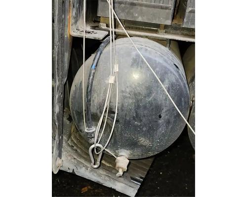  Volvo VNL Air Tank #