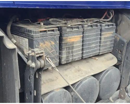 Volvo VNL Battery Box # Volvo VNL Battery Box #