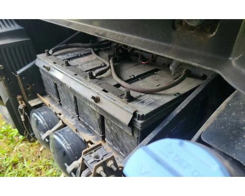  Volvo VNL Battery Box #