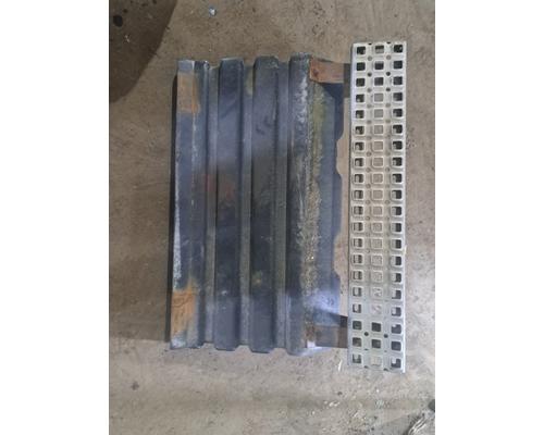 VOLVO VNL Battery Box Cover