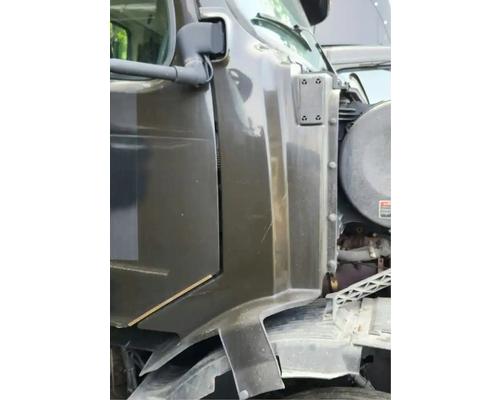  Volvo VNL Cowl #
