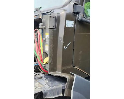  Volvo VNL Cowl #