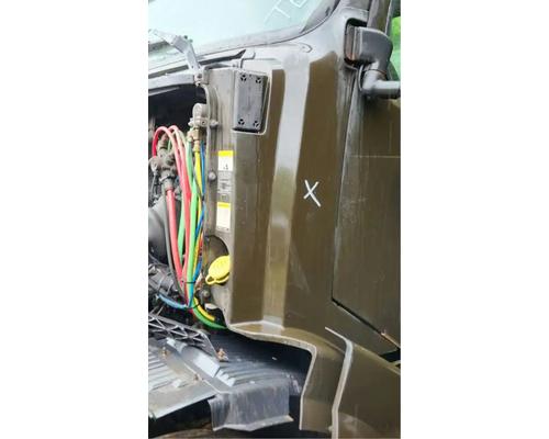  Volvo VNL Cowl #
