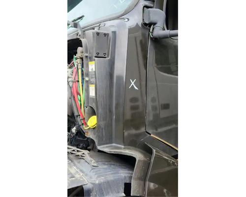  Volvo VNL Cowl #