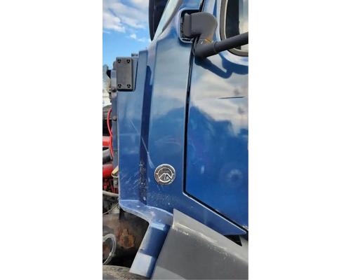volvo-vnl-cowl #1426856