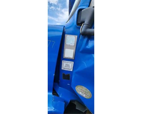 volvo-vnl-cowl #1448445
