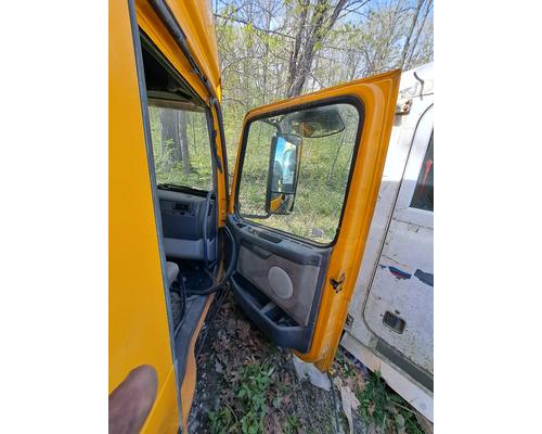 VOLVO VNL Cab