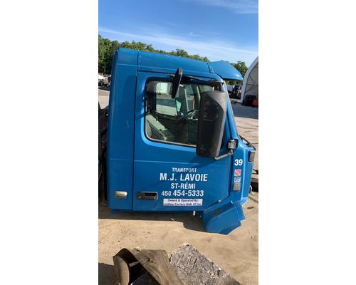 VOLVO VNL Cab