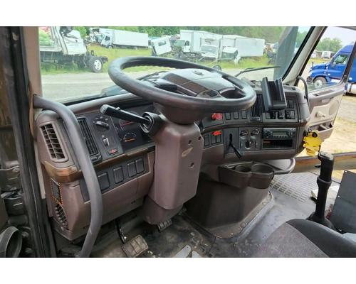 volvo-vnl-dash-assembly #1350015