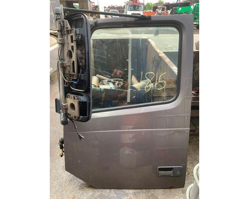 VOLVO VNL Door Assembly, Front
