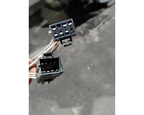 VOLVO VNL Door Assembly, Front