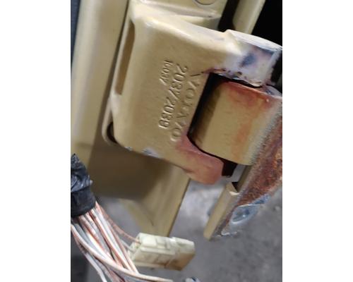 VOLVO VNL Door Assembly, Front