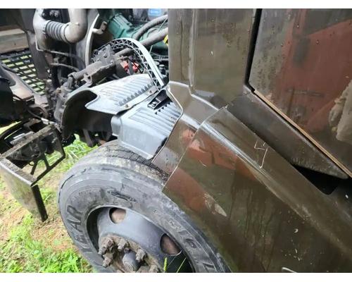  Volvo VNL Fender Extension #