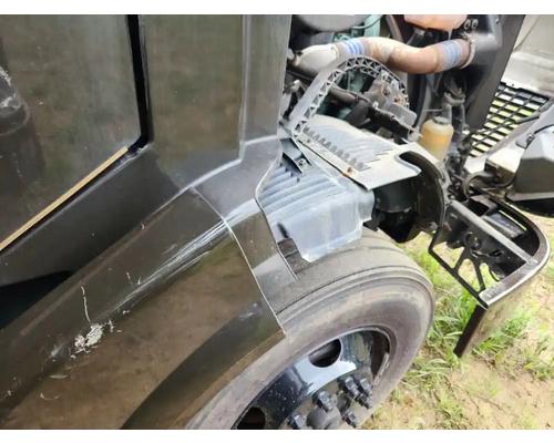 volvo-vnl-fender-extension #1350672