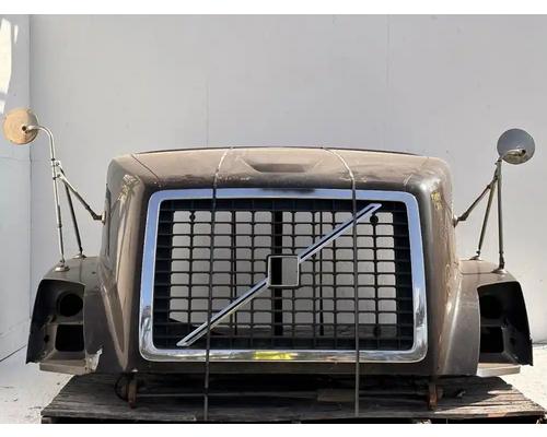  Volvo VNL Hood #