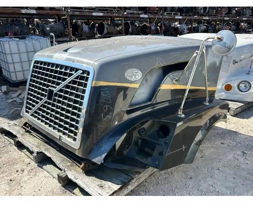 volvo-vnl-hood #1443436