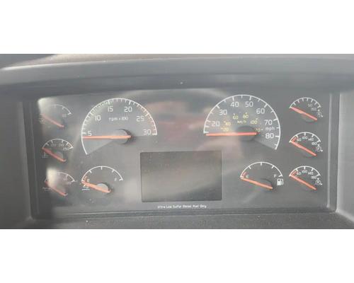  Volvo VNL Instrument Cluster #