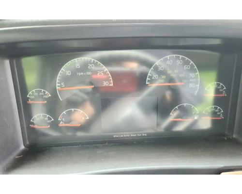 Volvo VNL Instrument Cluster #