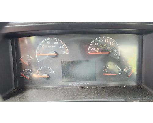  Volvo VNL Instrument Cluster #