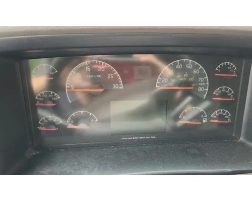  Volvo VNL Instrument Cluster #