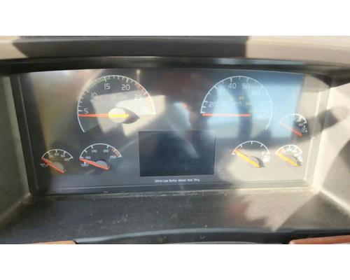 Volvo VNL Instrument Cluster #