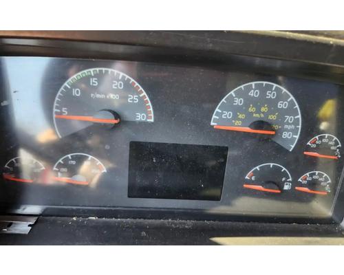  Volvo VNL Instrument Cluster #