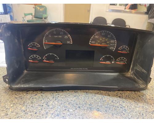 VOLVO VNL Instrument Cluster