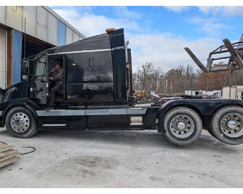 VOLVO VNL Parts Vehicles